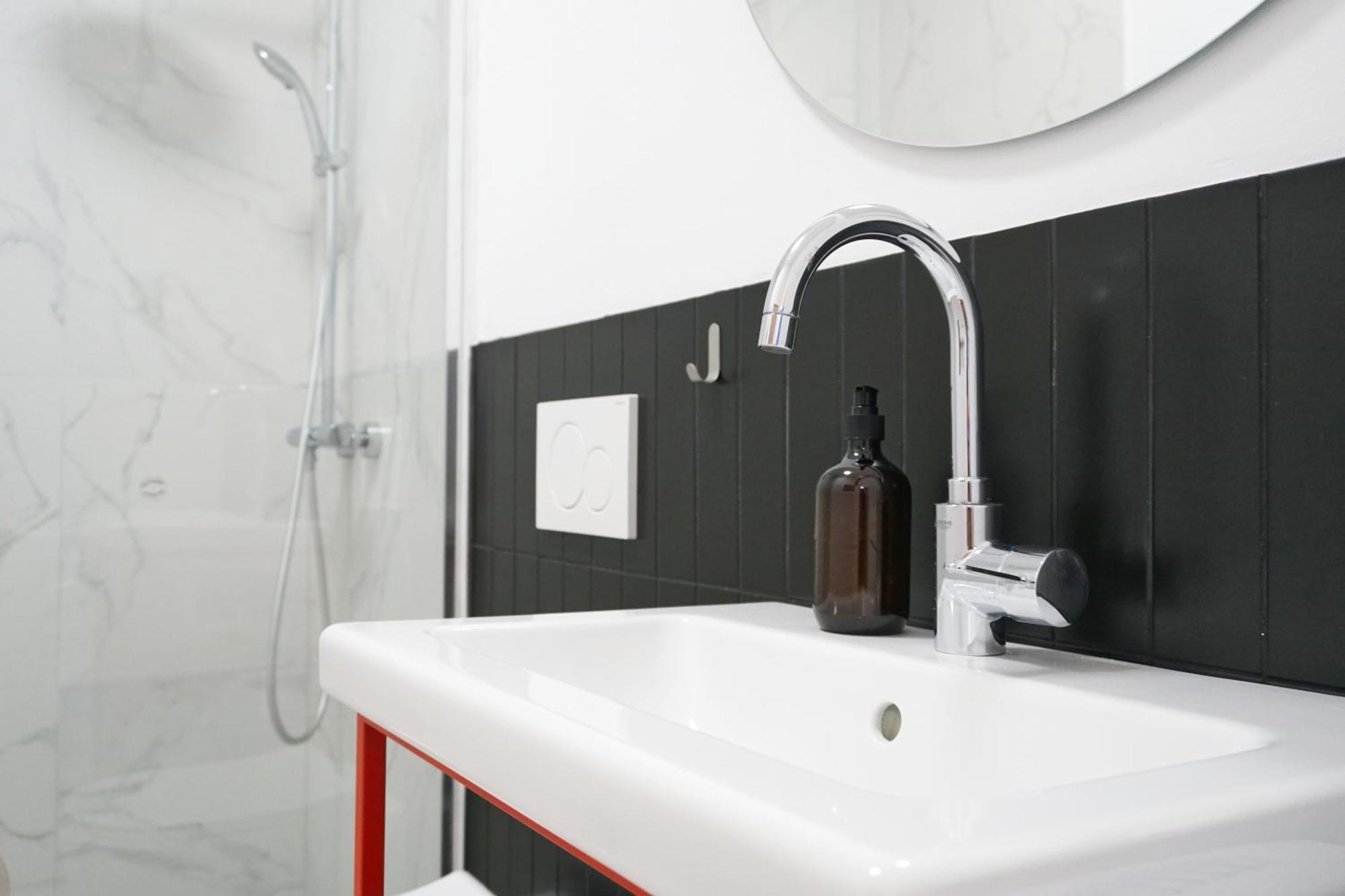 Vibrant Design Apartments - Full Kitchen - Wi-Fi - 18 Mins To City Centre Vídeň Exteriér fotografie